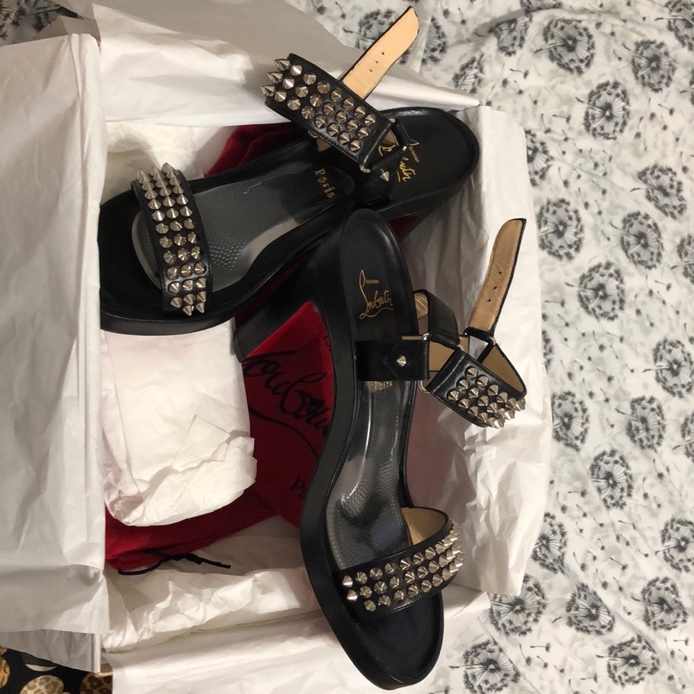 Christian Louboutin Black Leather Block Heel Sandals with Signature Red Soles - Picture 2 of 5